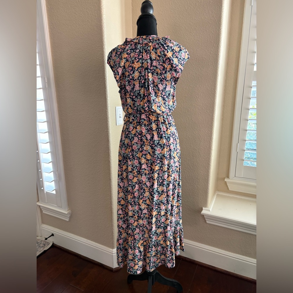Old Navy Multicolor Floral Wrap Midi Dress - Picture 4 of 7